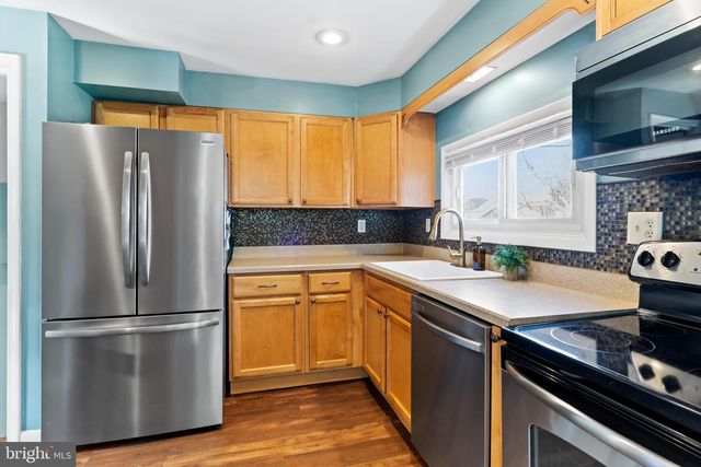 2173 CAROL DR, Harrisburg, PA 17110