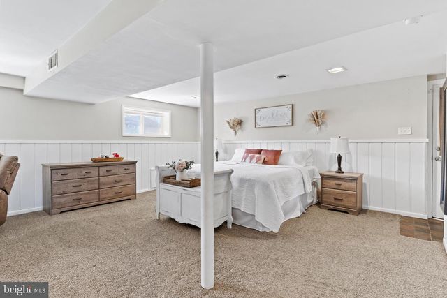 2173 CAROL DR, Harrisburg, PA 17110