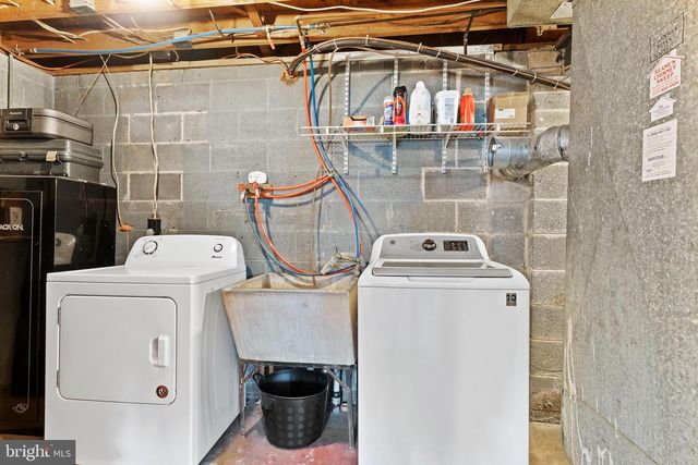 2173 CAROL DR, Harrisburg, PA 17110