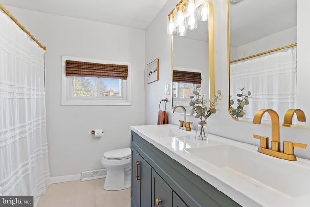 2173 CAROL DR, Harrisburg, PA 17110