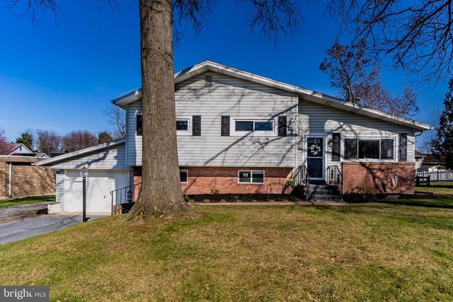 2173 CAROL DR, Harrisburg, PA 17110