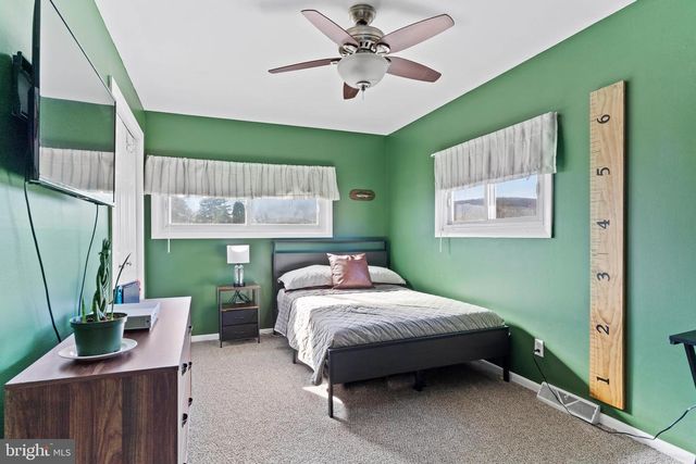 2173 CAROL DR, Harrisburg, PA 17110