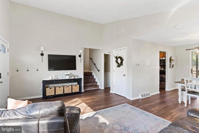 2173 CAROL DR, Harrisburg, PA 17110