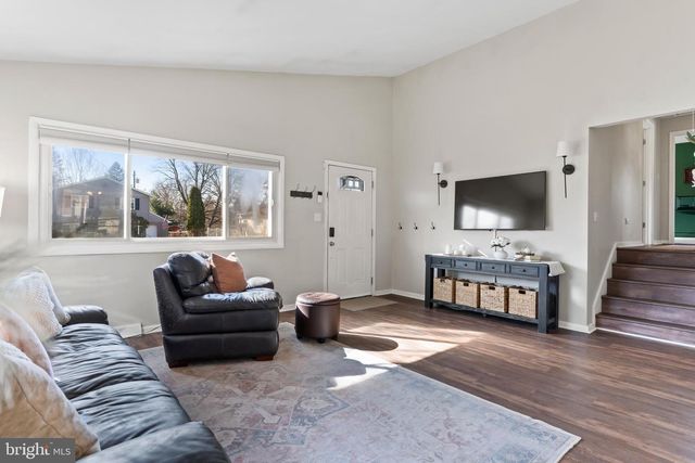 2173 CAROL DR, Harrisburg, PA 17110