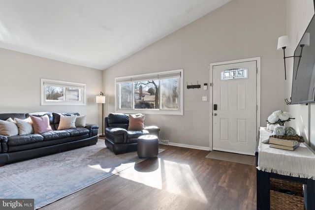 2173 CAROL DR, Harrisburg, PA 17110