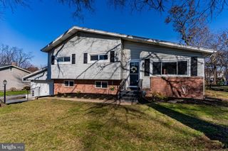 2173 CAROL DR, Harrisburg, PA 17110