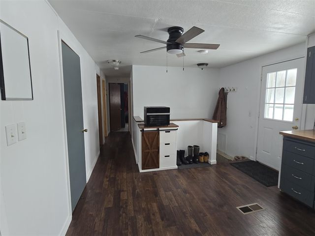 6025 W Shelby Road, Shelby, MI 49455