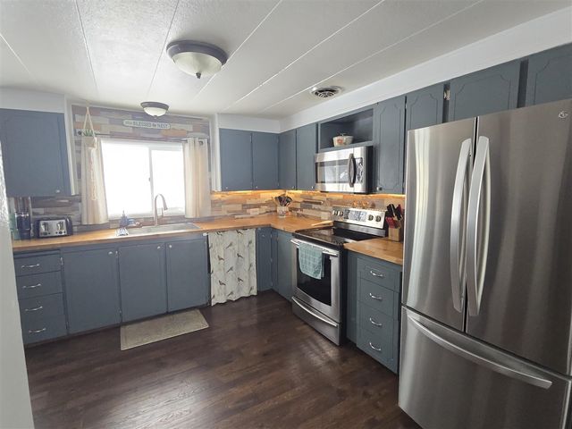 6025 W Shelby Road, Shelby, MI 49455