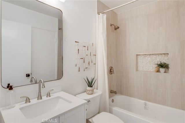 8582 Santa Margarita, La Palma, CA 90623