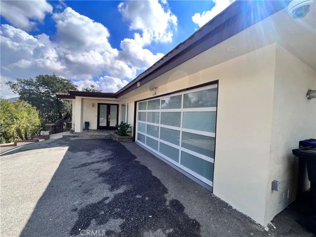 881 Harrington, Glendale, CA 91207