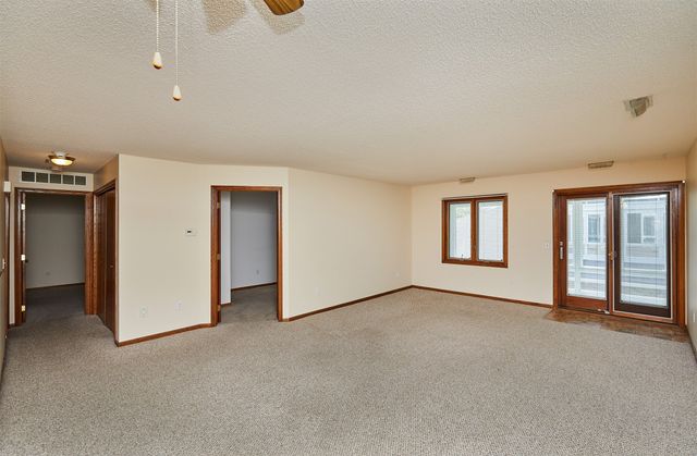 301 SE Delaware Avenue 211, Ankeny, IA 50021