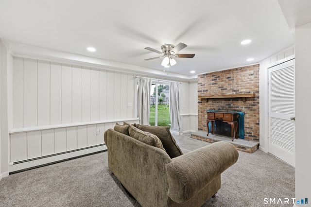 101 Abbey Lane, Windsor, CT 06095