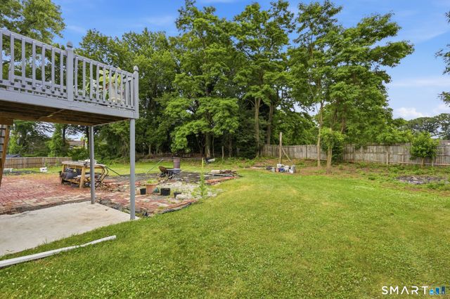 101 Abbey Lane, Windsor, CT 06095