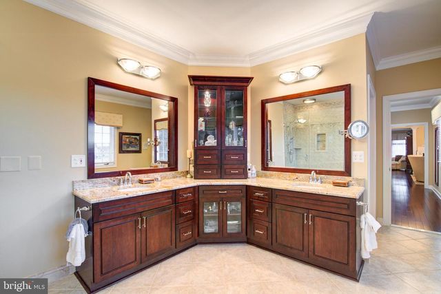 43287 WARWICK HILLS CT, Leesburg, VA 20176