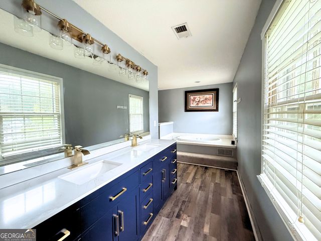 308 Regal Way E, Mcdonough, GA 30253