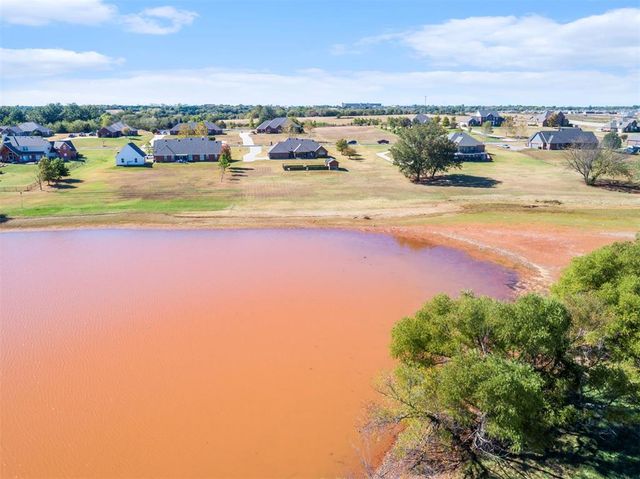 2521 Shoreline Drive, Norman, OK 73026