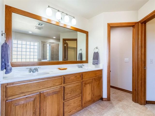2521 Shoreline Drive, Norman, OK 73026