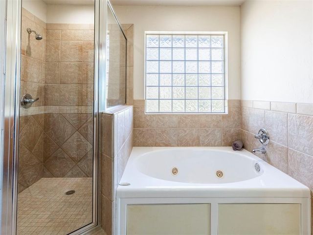 2521 Shoreline Drive, Norman, OK 73026