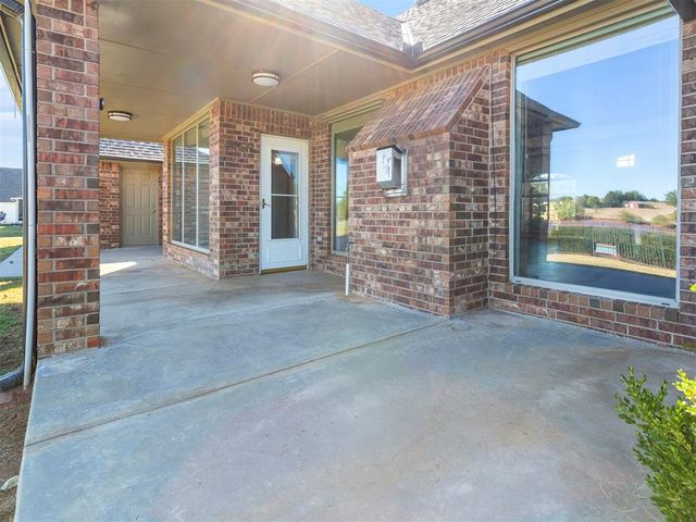 2521 Shoreline Drive, Norman, OK 73026