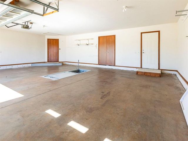 2521 Shoreline Drive, Norman, OK 73026