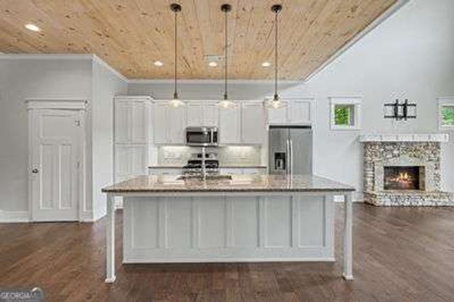 903 Elf School Road, Hayesville, NC 28904