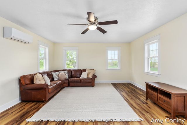 757 120th Avenue, Martin Twp, MI 49070