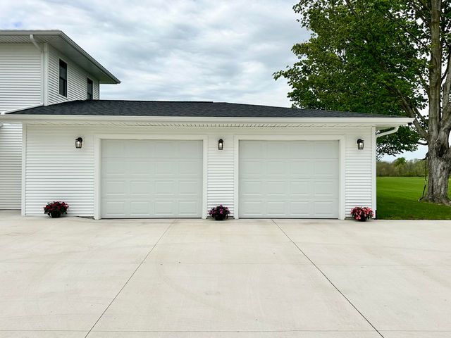 757 120th Avenue, Martin Twp, MI 49070