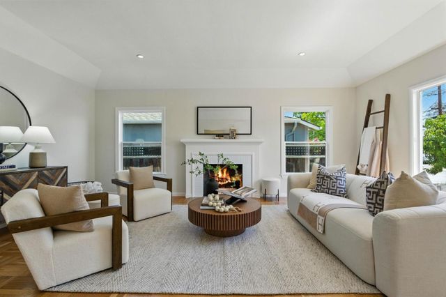 1513 Oak Street, San Mateo, CA 94402