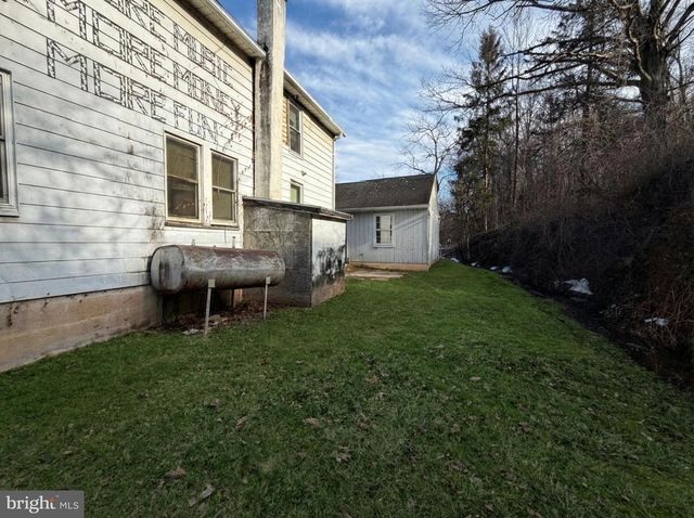 657 LEWISBERRY RD, New Cumberland, PA 17070