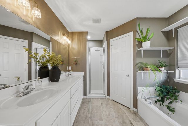 11806 Oregon Trail, Santa Fe, TX 77510