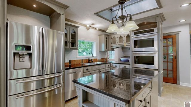 130 Garland Drive, Paducah, KY 42001
