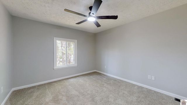 130 Garland Drive, Paducah, KY 42001