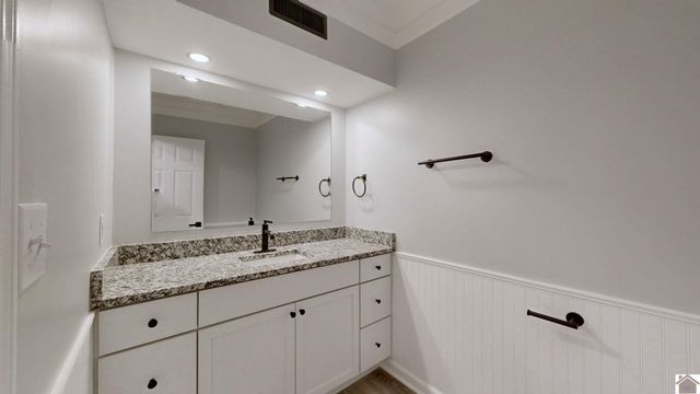 130 Garland Drive, Paducah, KY 42001