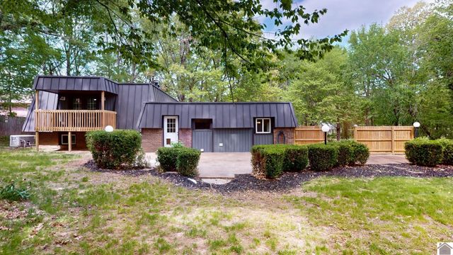 130 Garland Drive, Paducah, KY 42001