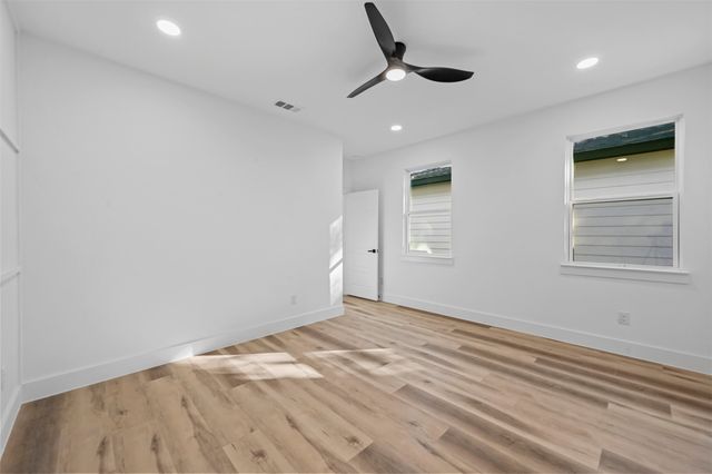 2413 Easley, Dallas, TX 75215