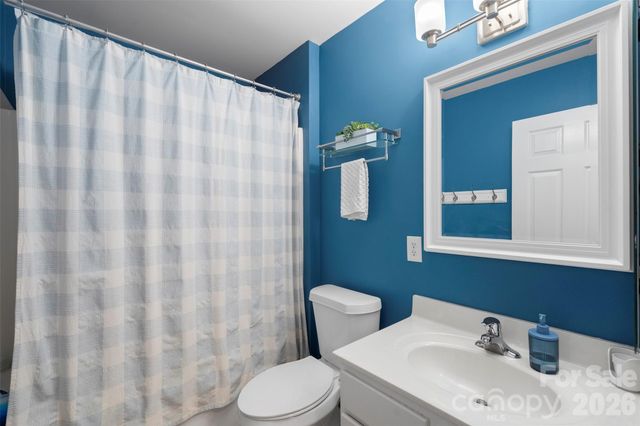 6005 Boathouse Lane A, Cramerton, NC 28032