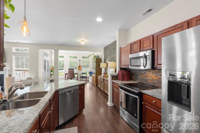 6005 Boathouse Lane A, Cramerton, NC 28032