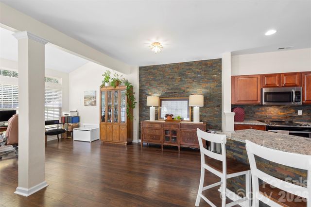6005 Boathouse Lane A, Cramerton, NC 28032