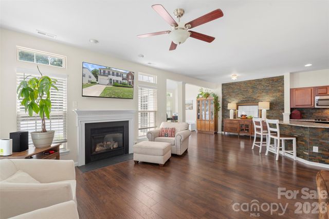 6005 Boathouse Lane A, Cramerton, NC 28032