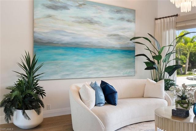 6582 Trail BLVD, Naples, FL 34108