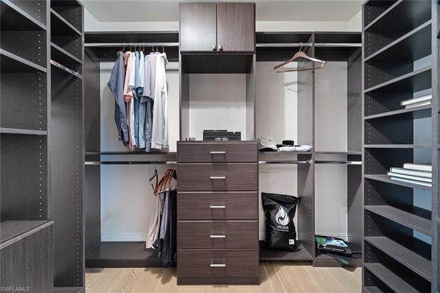 6582 Trail BLVD, Naples, FL 34108