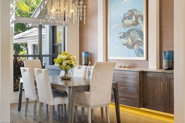 6582 Trail BLVD, Naples, FL 34108