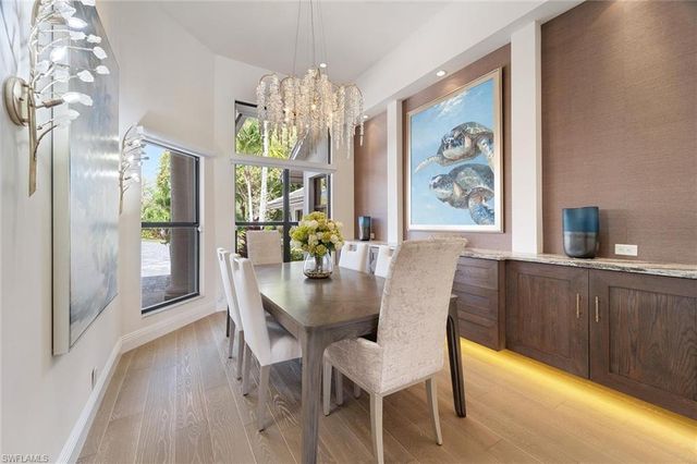 6582 Trail BLVD, Naples, FL 34108