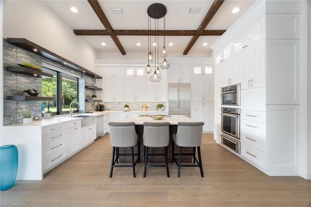 6582 Trail BLVD, Naples, FL 34108