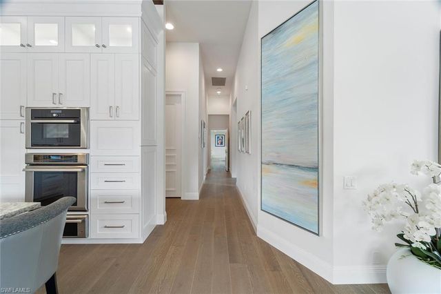 6582 Trail BLVD, Naples, FL 34108