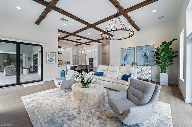 6582 Trail BLVD, Naples, FL 34108