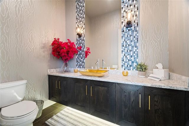 6582 Trail BLVD, Naples, FL 34108