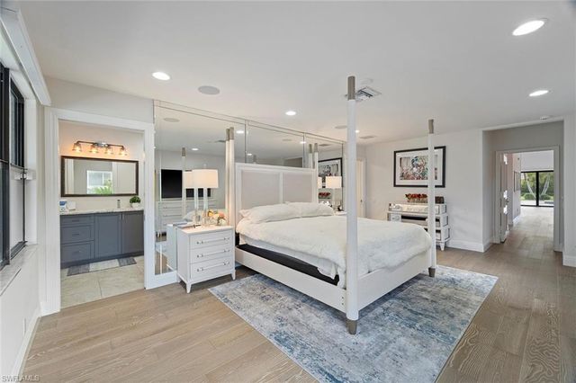 6582 Trail BLVD, Naples, FL 34108