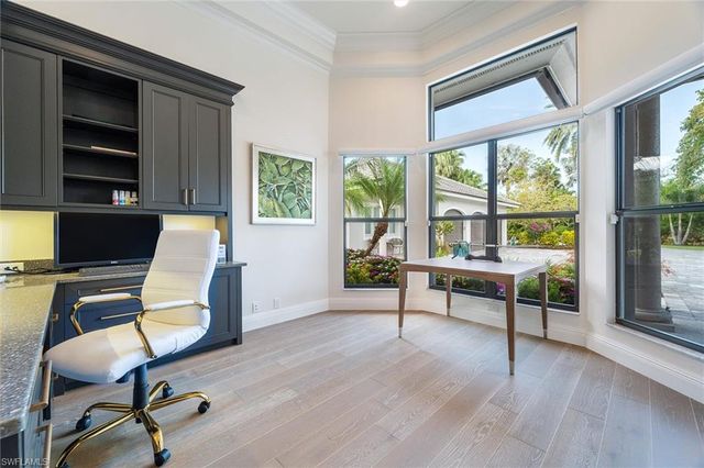 6582 Trail BLVD, Naples, FL 34108