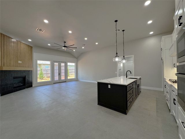 7129 NW 155th Street, Edmond, OK 73013